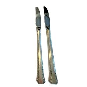 1881 Rogers Del Mar Vintage Silverplate Oneida Silver Grille Knives 2 Pcs 2409